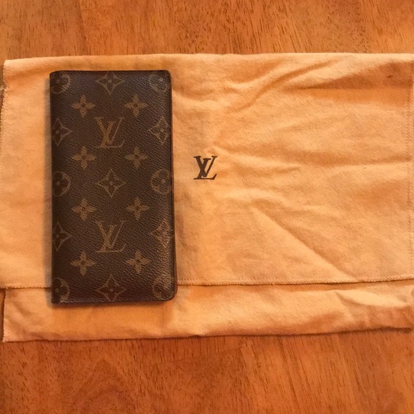 Louis Vuitton Accessories - Louis Vuitton Valet Wallet